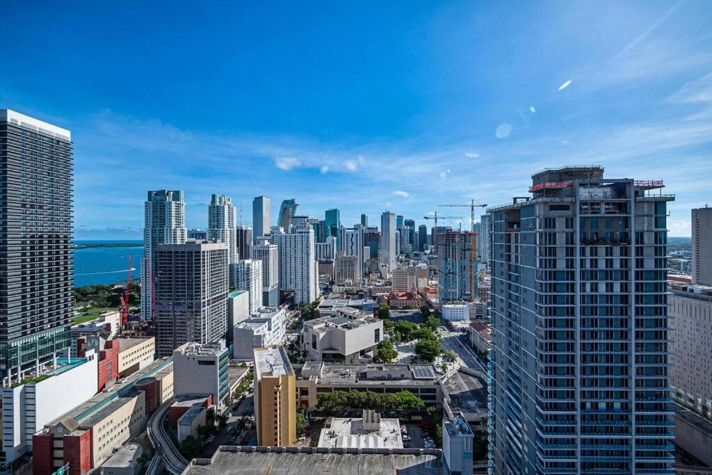 Wonderful 1 Bed - Amazing Views Apartment *